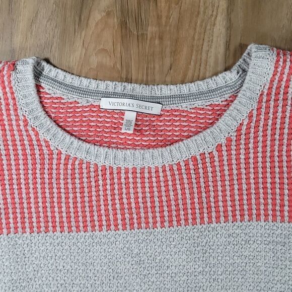 🔹️Victoria's Secret Coral Heavyweight Knit Cropped Sweater Large - Picture 3 of 9